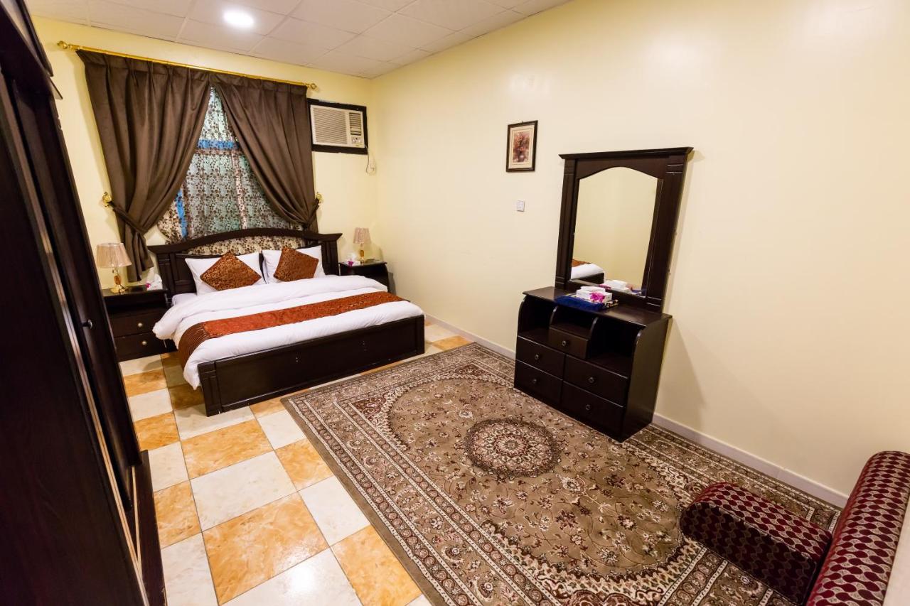 Al Eairy Furnished Apartments - Al Bahah 3 Extérieur photo