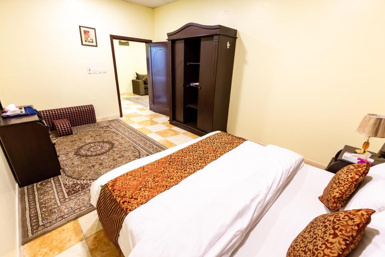 Al Eairy Furnished Apartments - Al Bahah 3 Extérieur photo
